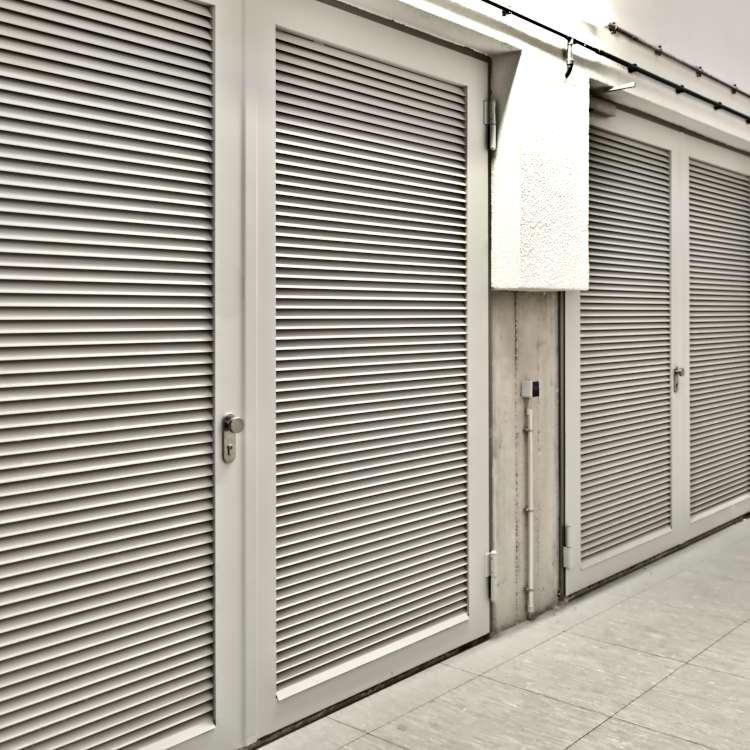 Traforaumtüren mit Lüftungsgitter