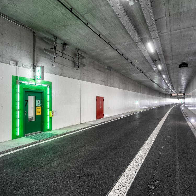 Sicherheitstüren System Schröders im Karoline-Luise-Tunnel, Karlsruhe.